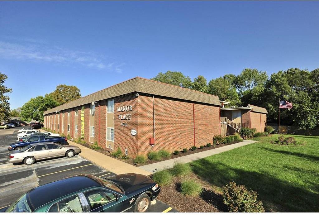 Manor Place Retirement Apartments - Photo 2 of 19