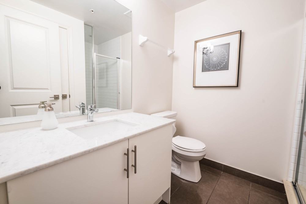 21-15 Glebe Rd W - Photo 2 of 11
