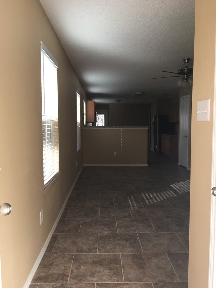 6709 Waterhill Ln - Photo 2 of 24