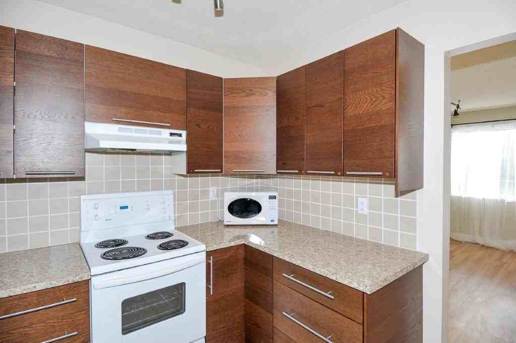 68 Storybook Gardens NW #68 - Photo 2 of 20