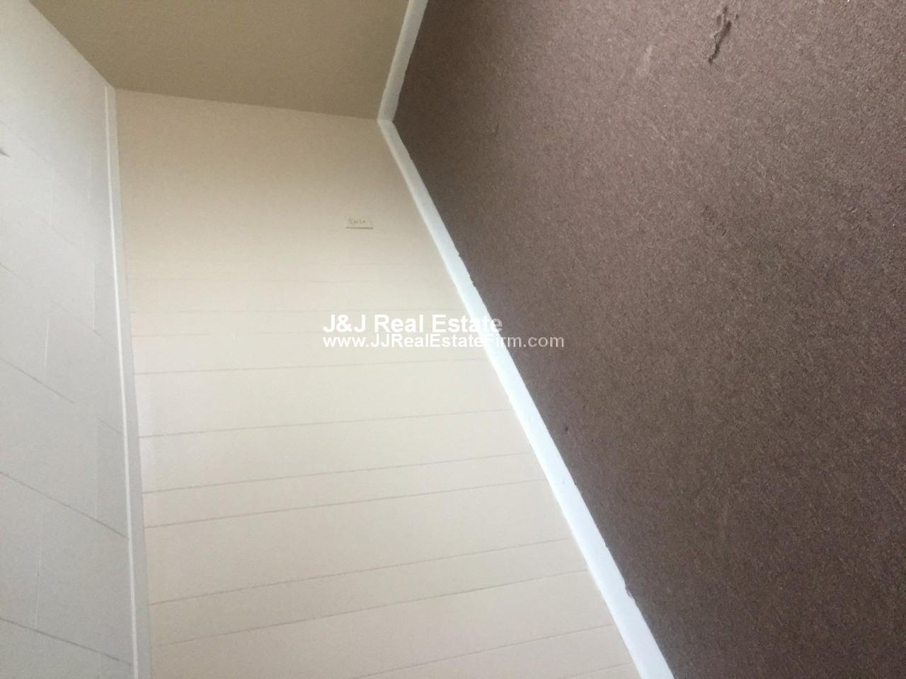 66 Whitcomb St - Photo 2 of 4