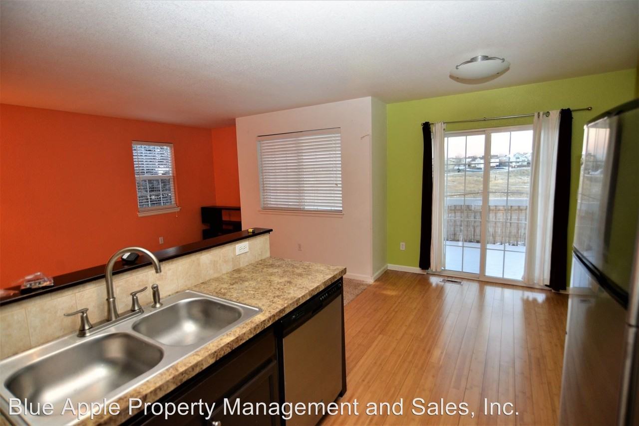 2114 Sunridge Cir - Photo 2 of 15