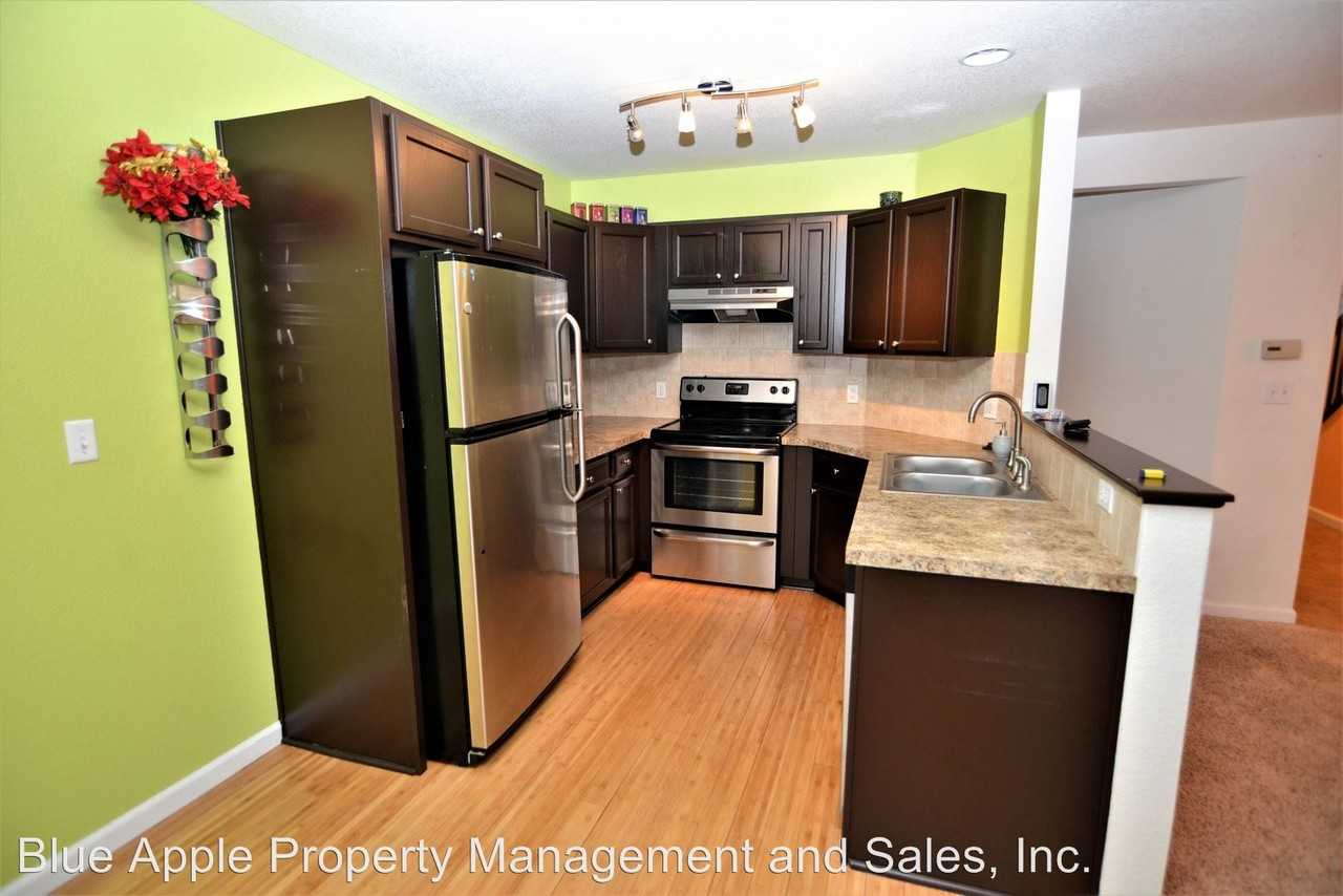 2114 Sunridge Cir - Photo 3 of 15