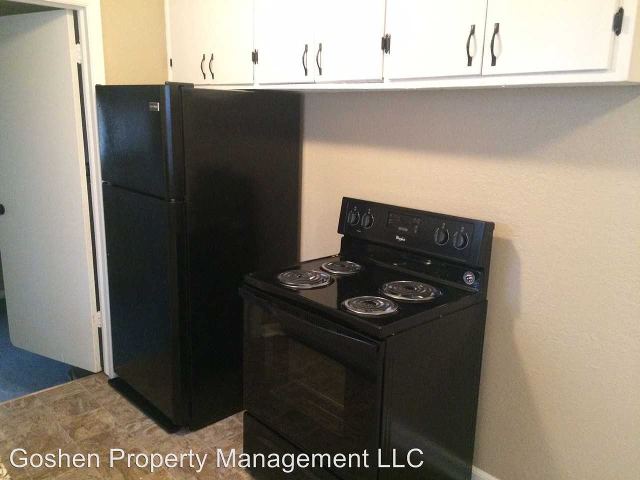 2341 Piatt St - Photo 3 of 12