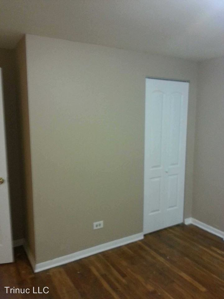 13318 S Riverdale Ave - Photo 3 of 11