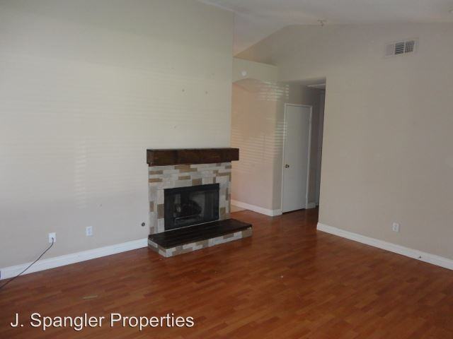 31654 Granville Dr - Photo 3 of 6