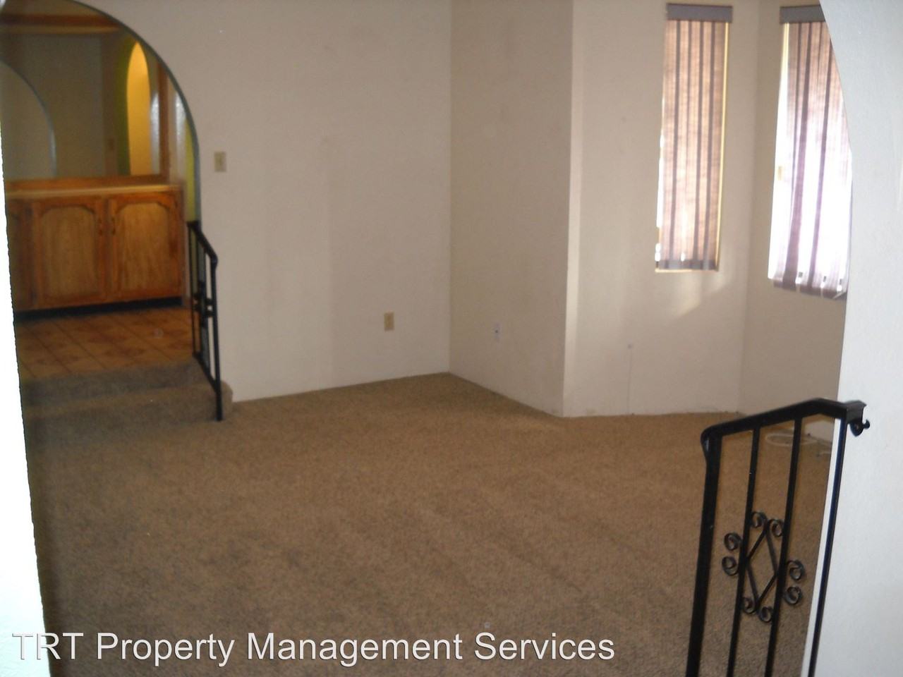 5512 S Forrest Ave - Photo 3 of 9