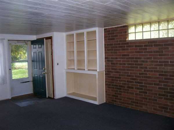 5181 N Elms Rd - Photo 2 of 6