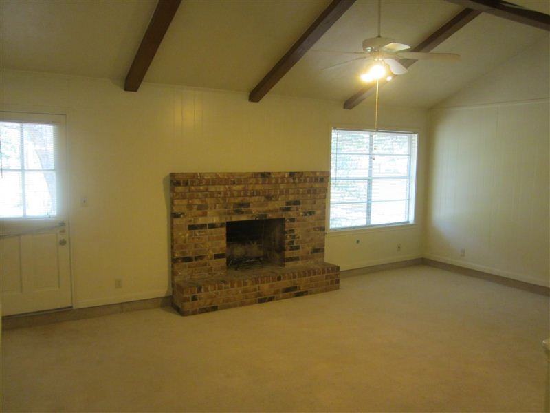 2011 Angelina Ct - Photo 2 of 12