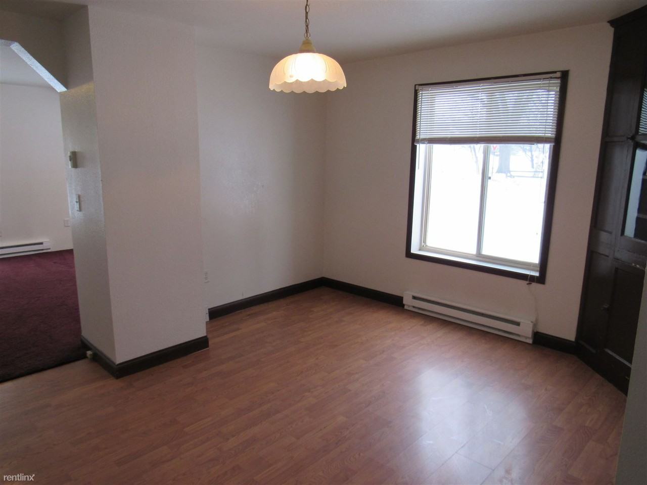 300-398 4th Ave NE - Photo 2 of 11