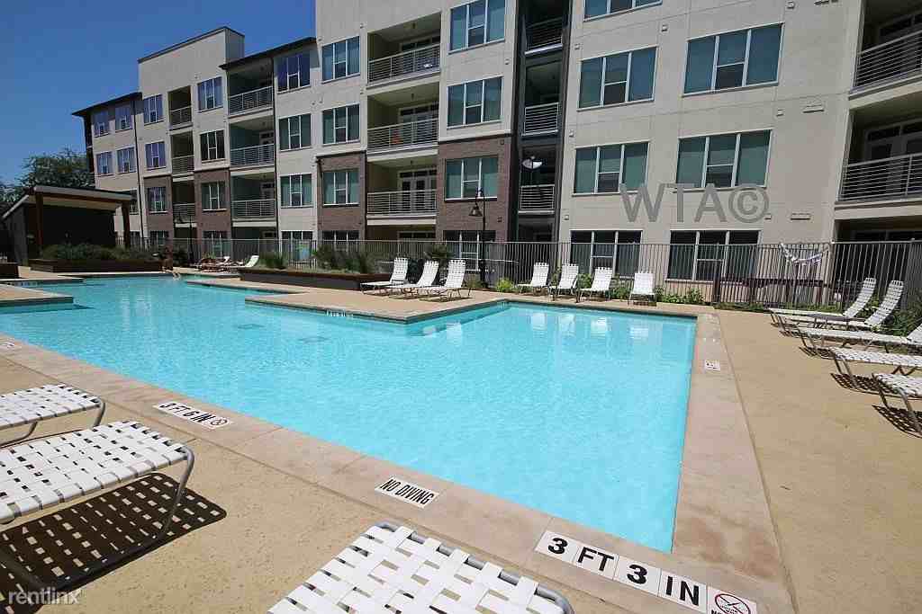 Direct Access to Lady Bird Lake & Hike/Bike Trail - Photo 2 of 10