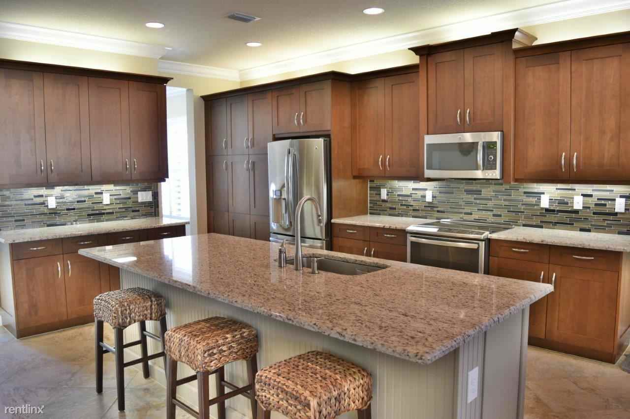 3415 Pacific Dr - Photo 2 of 22