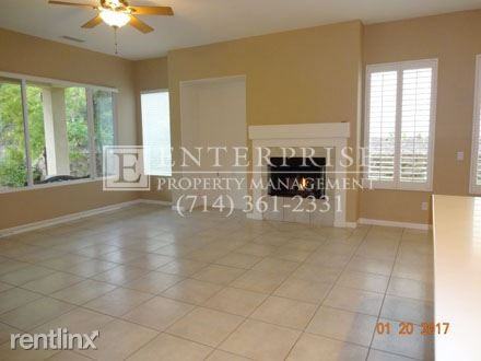 9099 Larkspur Dr - Photo 3 of 14