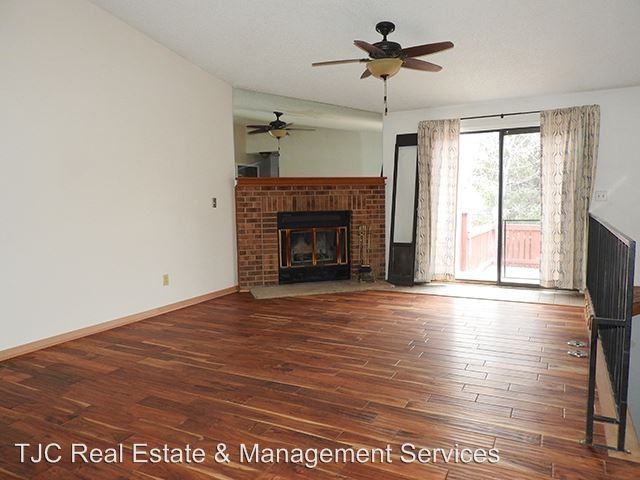 8074 Miller Cir - Photo 3 of 17