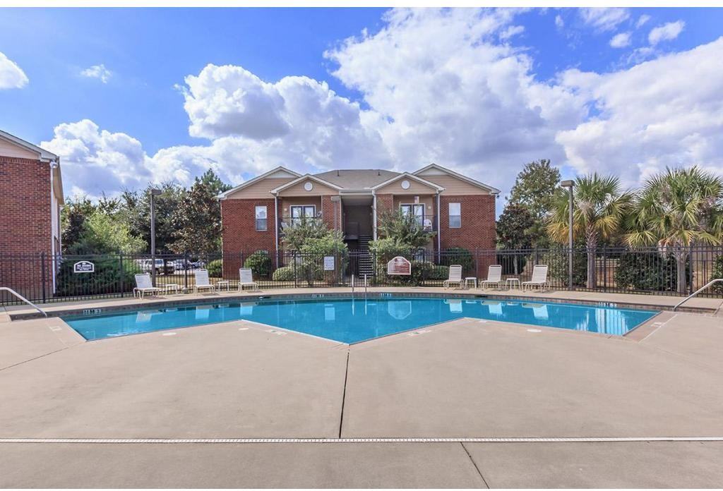 Annandale Park - Photo 2 of 20