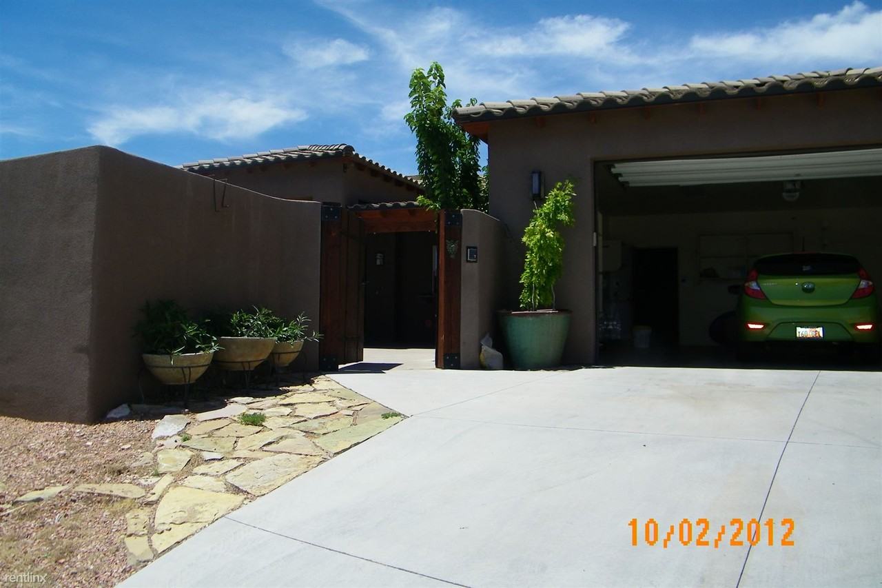 1118 W Broadstone Ct - Photo 3 of 4