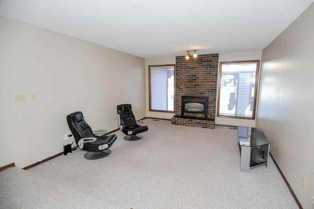 20 Ranchridge Crescent NW - Photo 3 of 27