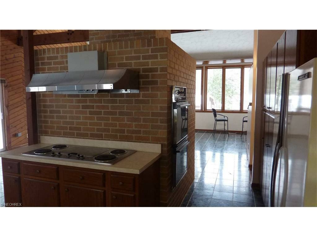 9820 Music Street - Photo 3 of 7