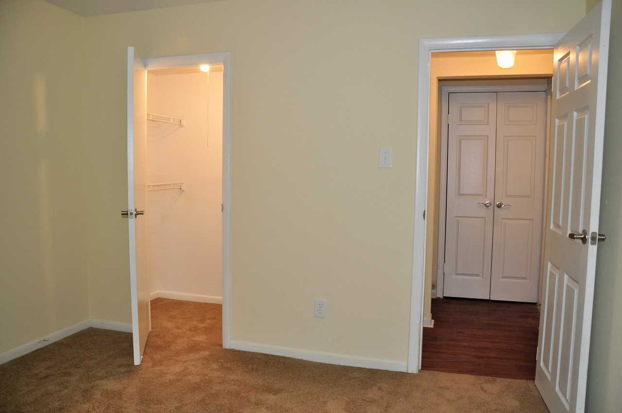 1340 Stewarts Way - Photo 3 of 15