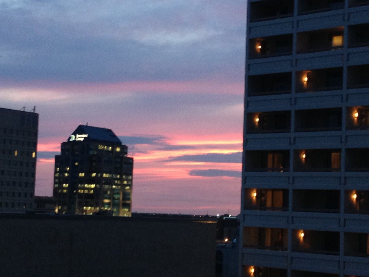 Holiday Towers Apartments 170 hargrave, Winnipeg, MB R3C3H4 Zumper