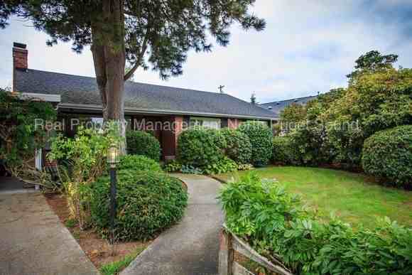 716 Wetmore Ave - Photo 3 of 17