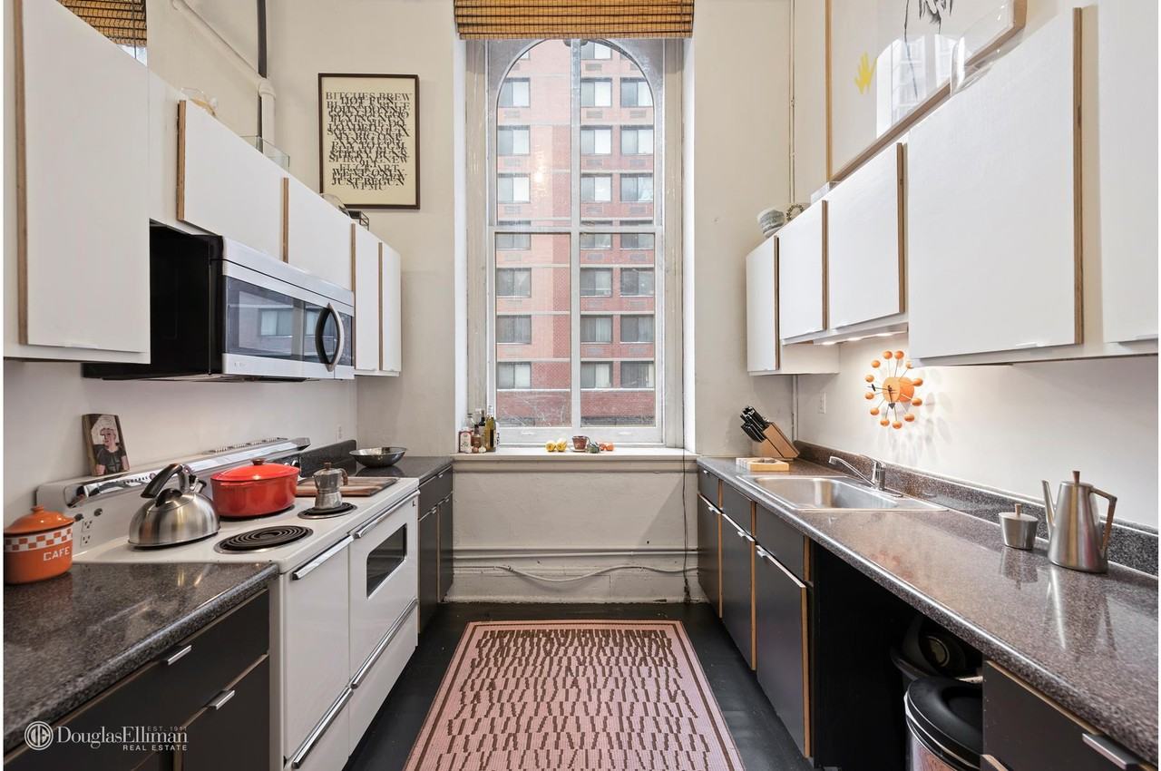 380 Broadway #2M - Photo 2 of 5