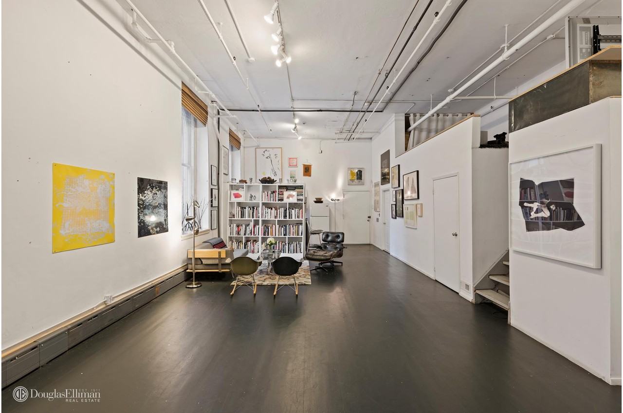 380 Broadway #2M - Photo 3 of 5