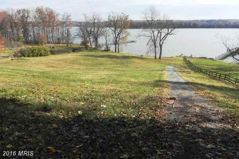 7830 Henson Landing Rd - Photo 3 of 30