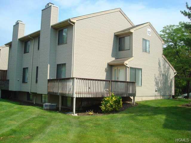 22 Chester Ln - Photo 2 of 19