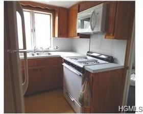 17 Hickory Ave - Photo 2 of 15