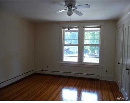 8 W Crooked Hill Rd - Photo 2 of 5