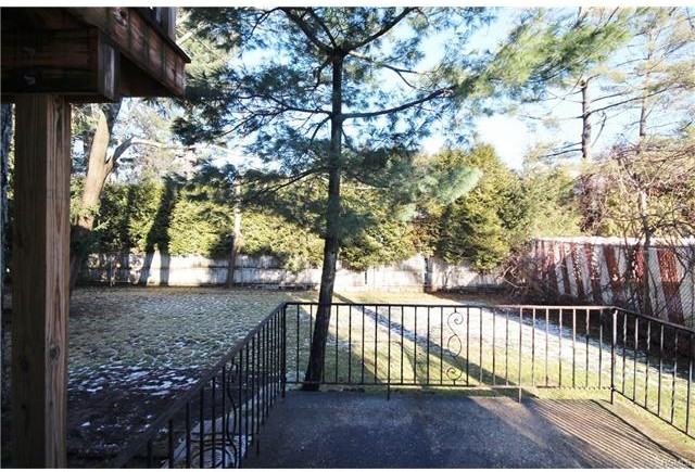 658 Secor Rd - Photo 3 of 19