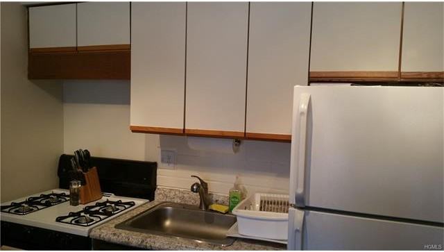 2 Blue Hill Commons Dr - Photo 2 of 13