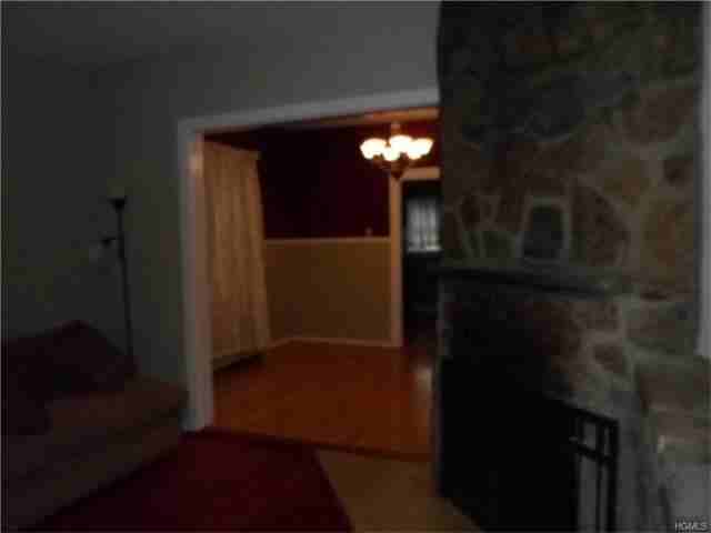 89 Marble Ave - Photo 3 of 12