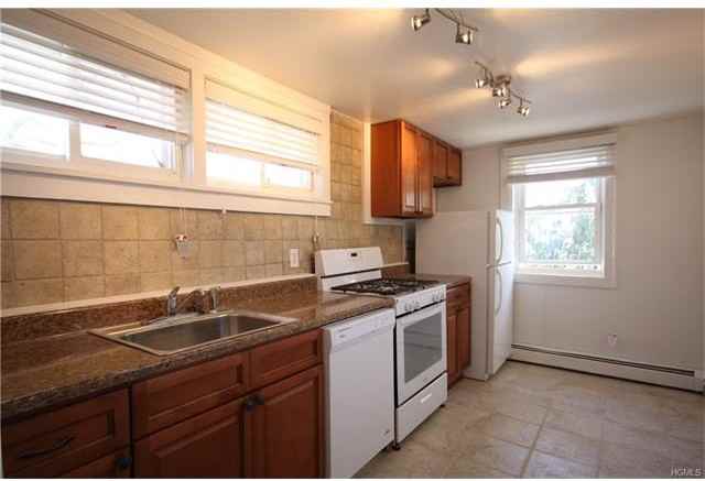 215 N Highland Ave - Photo 3 of 15