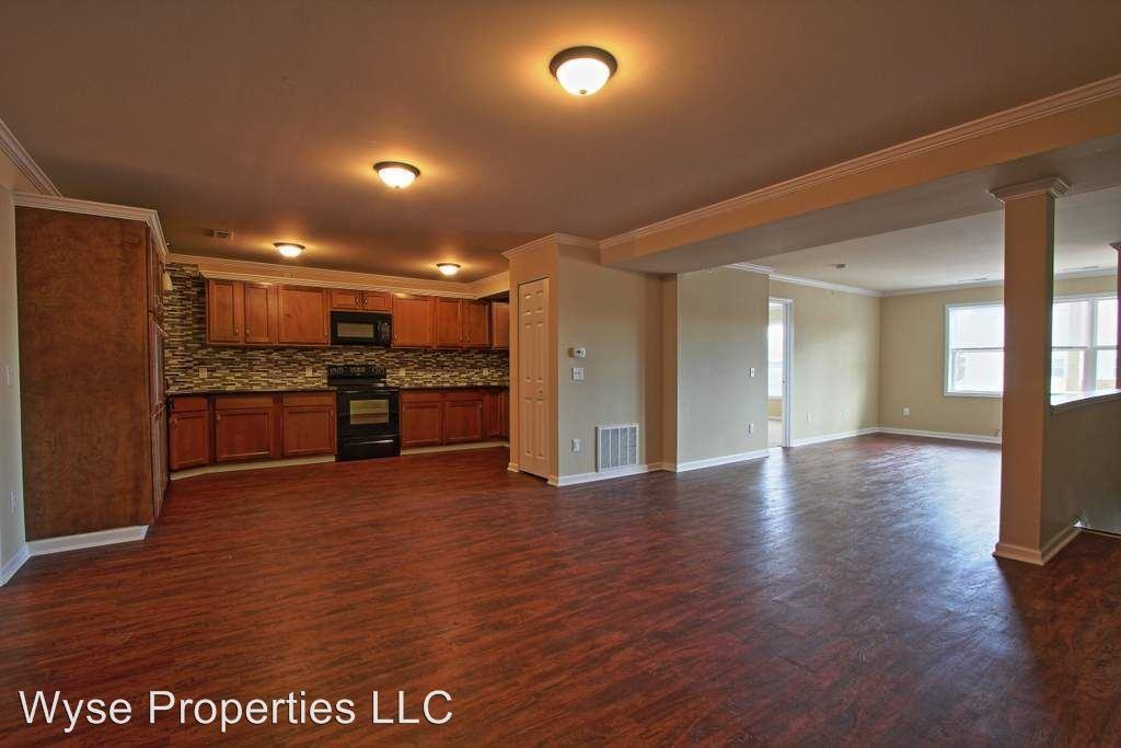 2211 Sweet Home Rd #54