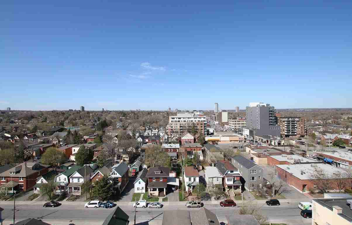 420 Parkdale Avenue - Photo 2 of 10