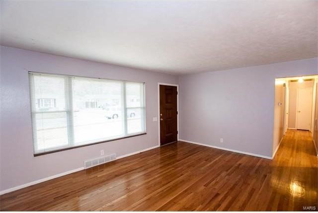 1301 Aspen Dr - Photo 3 of 28