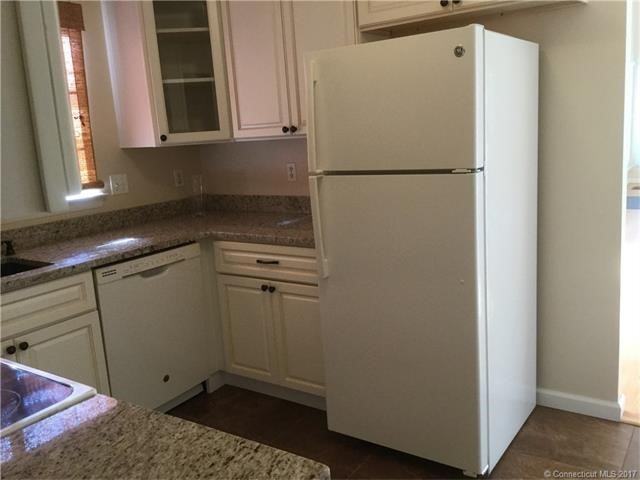 367-385 Main St #17 - Photo 2 of 11