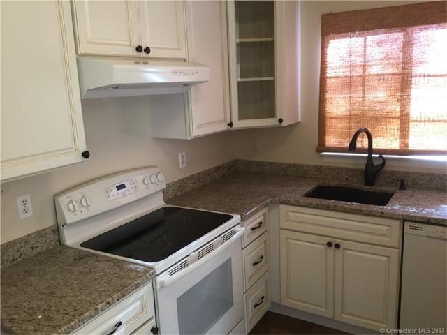 367-385 Main St #17 - Photo 3 of 11