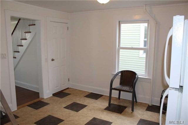 10 Evergreen Ave - Photo 3 of 6