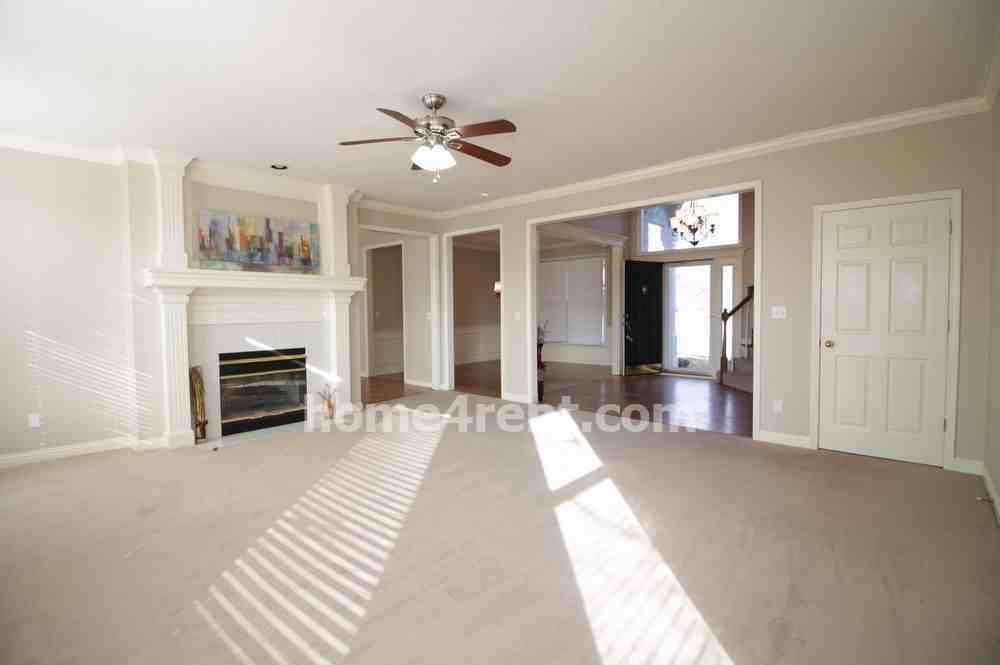 8513 W 129th Terrace - Photo 3 of 27