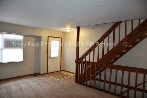 873 Soramill Ln - Photo 3 of 14