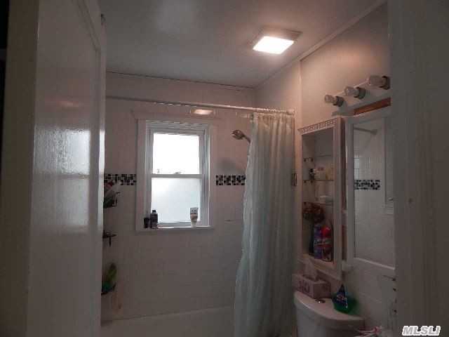 62 Locust Dr - Photo 3 of 7