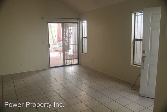 449 N Shawnee Ave - Photo 2 of 3