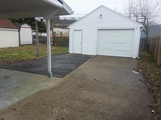 902 Old Main St - Photo 3 of 6