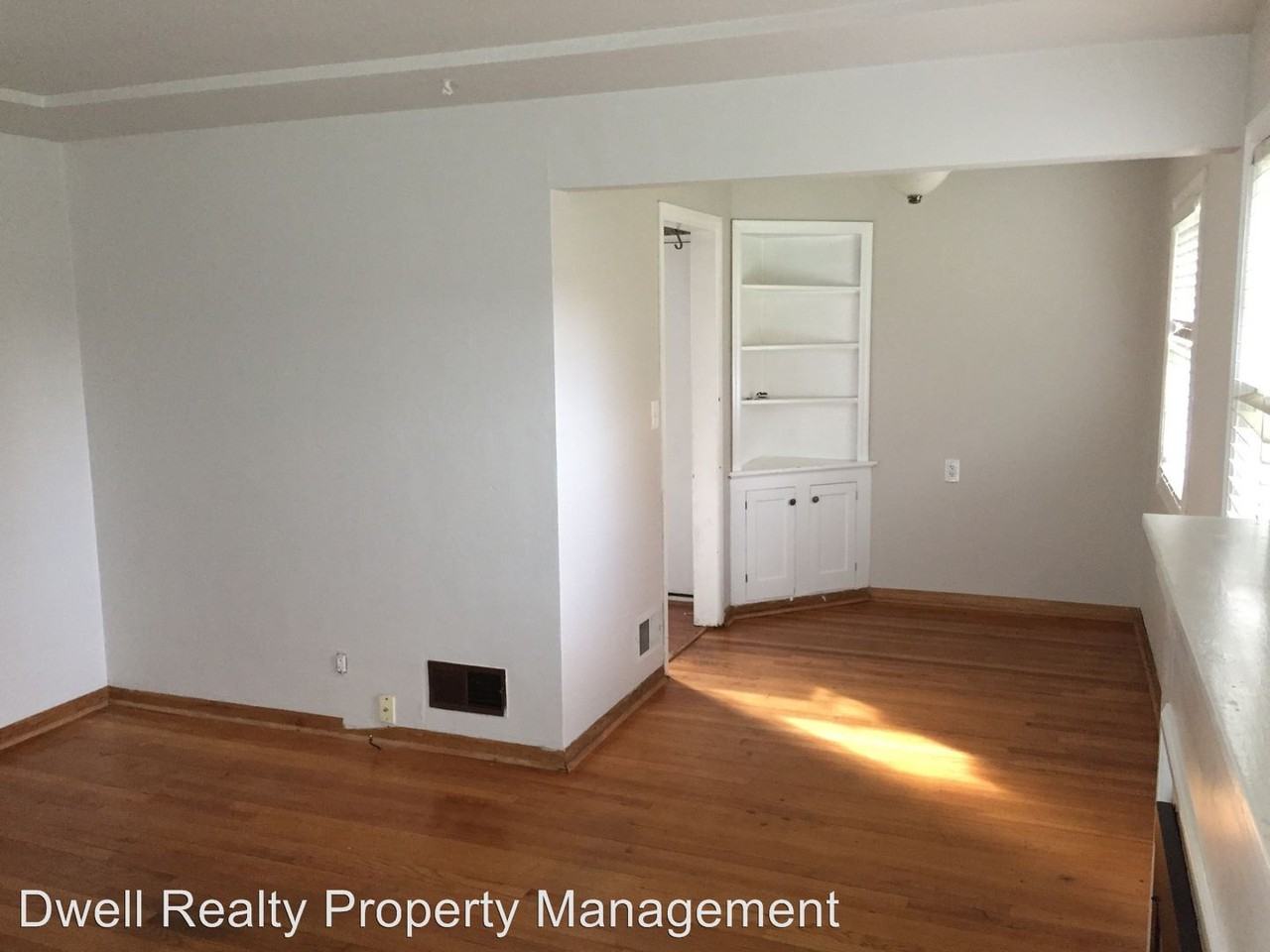 6354 N Bowdoin St - Photo 2 of 9