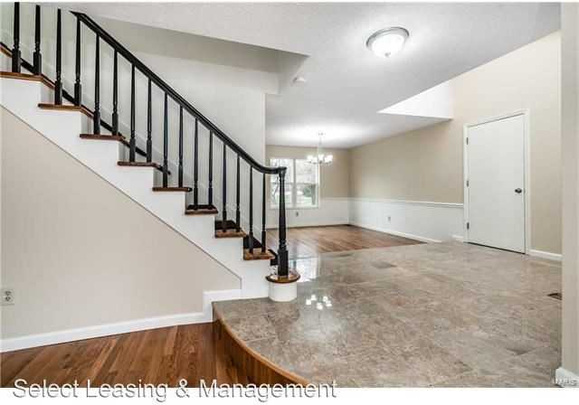 1369 Nykiel Ct - Photo 3 of 15