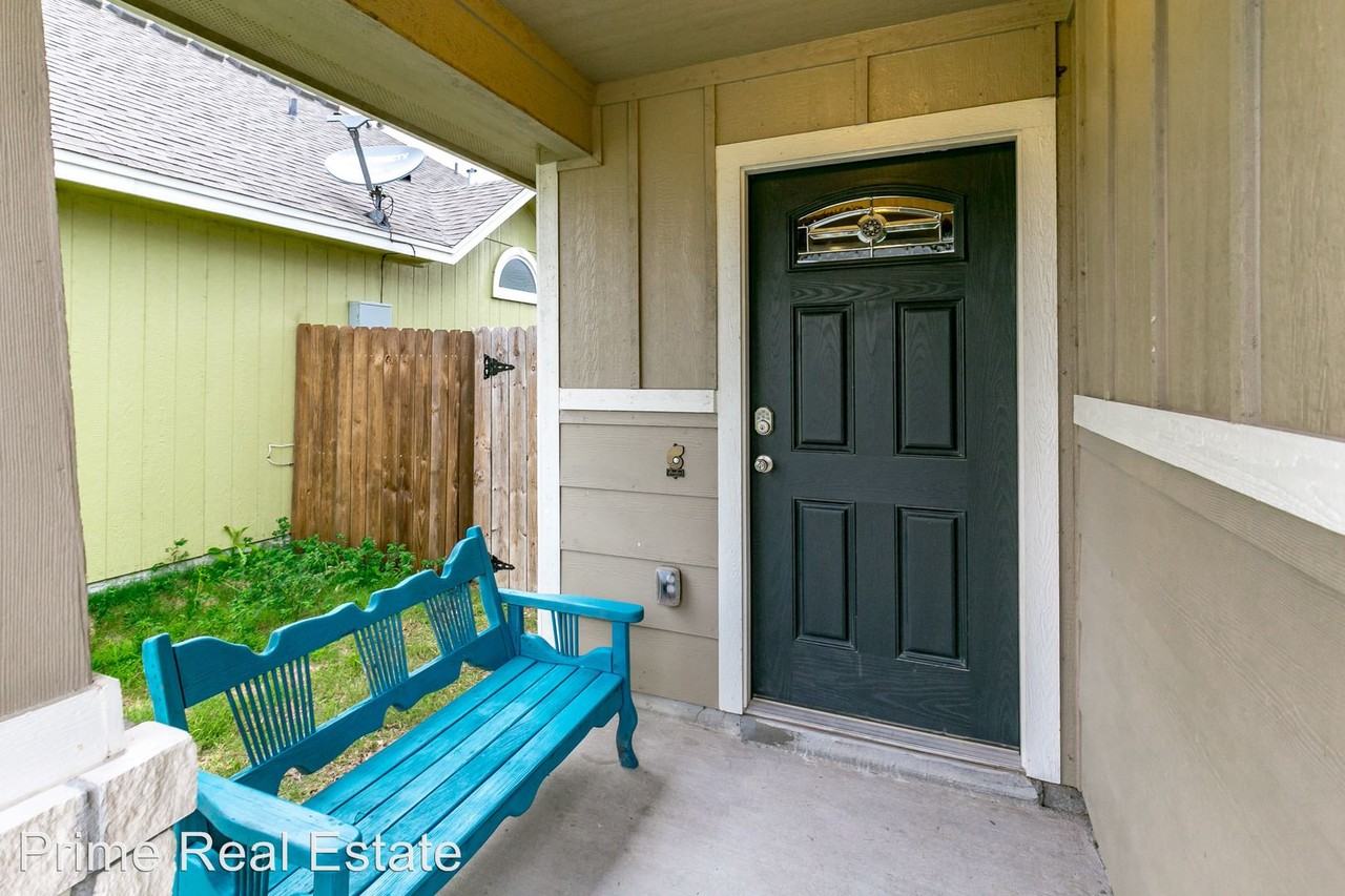 7215 Nuss Dr - Photo 3 of 17