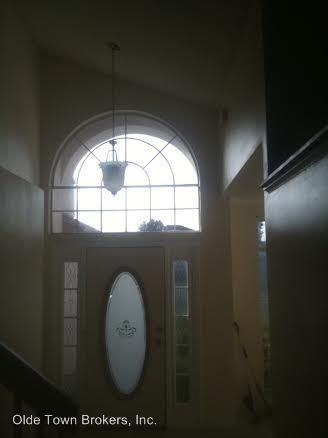 10837 Lanesboro Ct - Photo 3 of 19